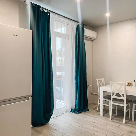 Apartamento Domovik стильна квартира, миру 11 C кв 2 *