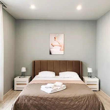 Aпартаменти домовик стильна квартира, центр мукачева Apartment *