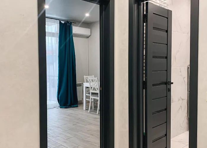 Domovik стильна квартира, миру 11 C кв 2 *